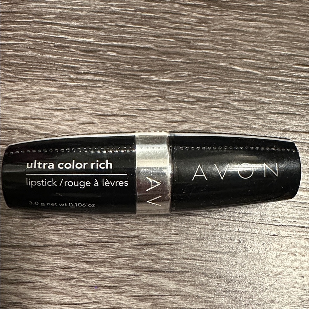 Avon Ultra Color Rich Lipstick in Sheer Light Peach